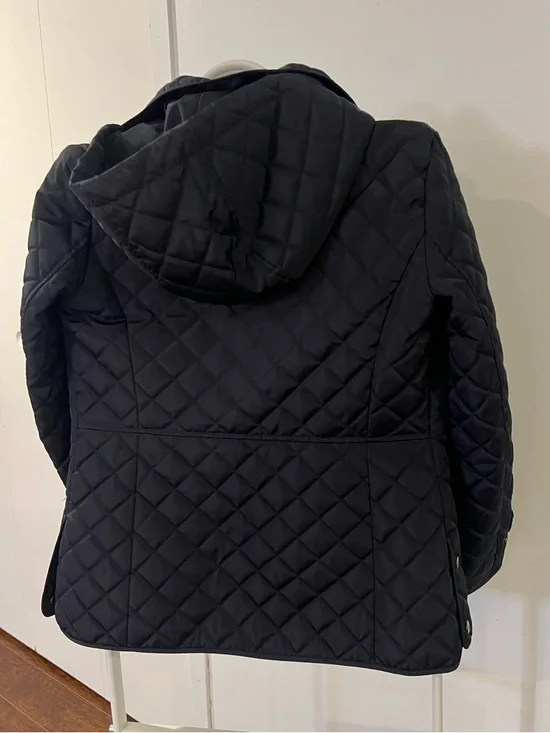 Crest-Patch Diamond-Quilted Jacket - Picture 2 of 7